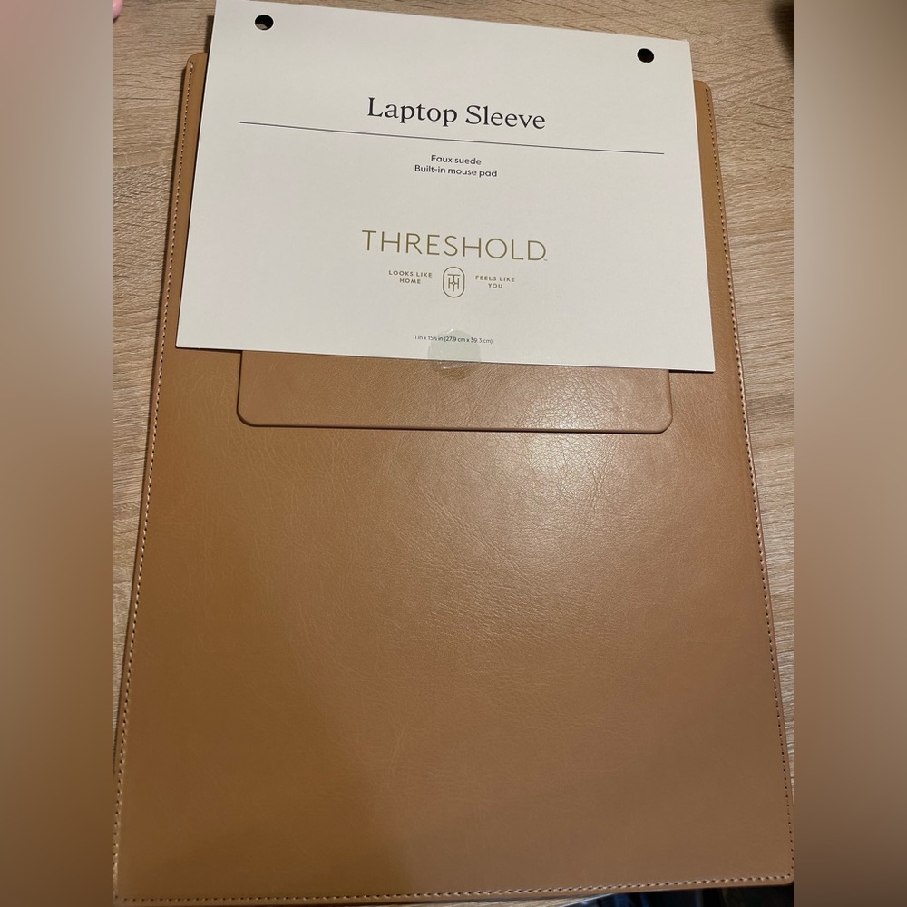 Threshold: Faux Suede Laptop Sleeve with Built-In Mouse Pad Brown(E)